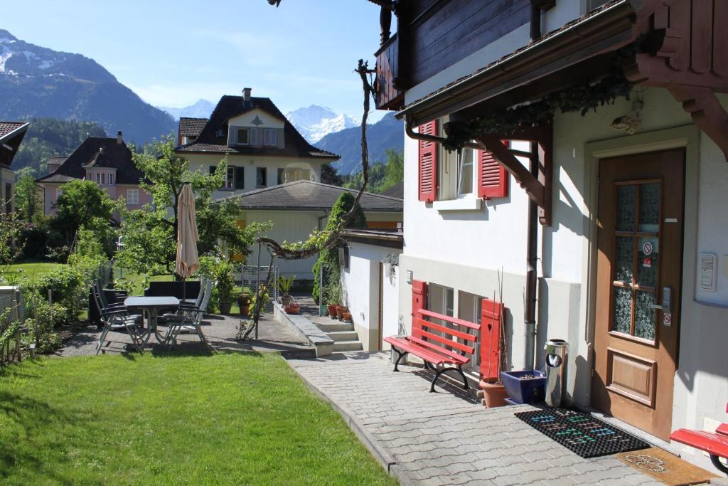 Adventure Guesthouse Interlaken Unterseen Εξωτερικό φωτογραφία