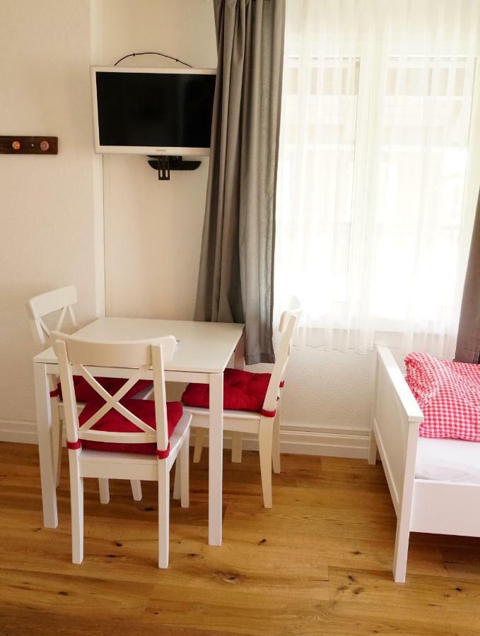 Adventure Guesthouse Interlaken Unterseen Εξωτερικό φωτογραφία